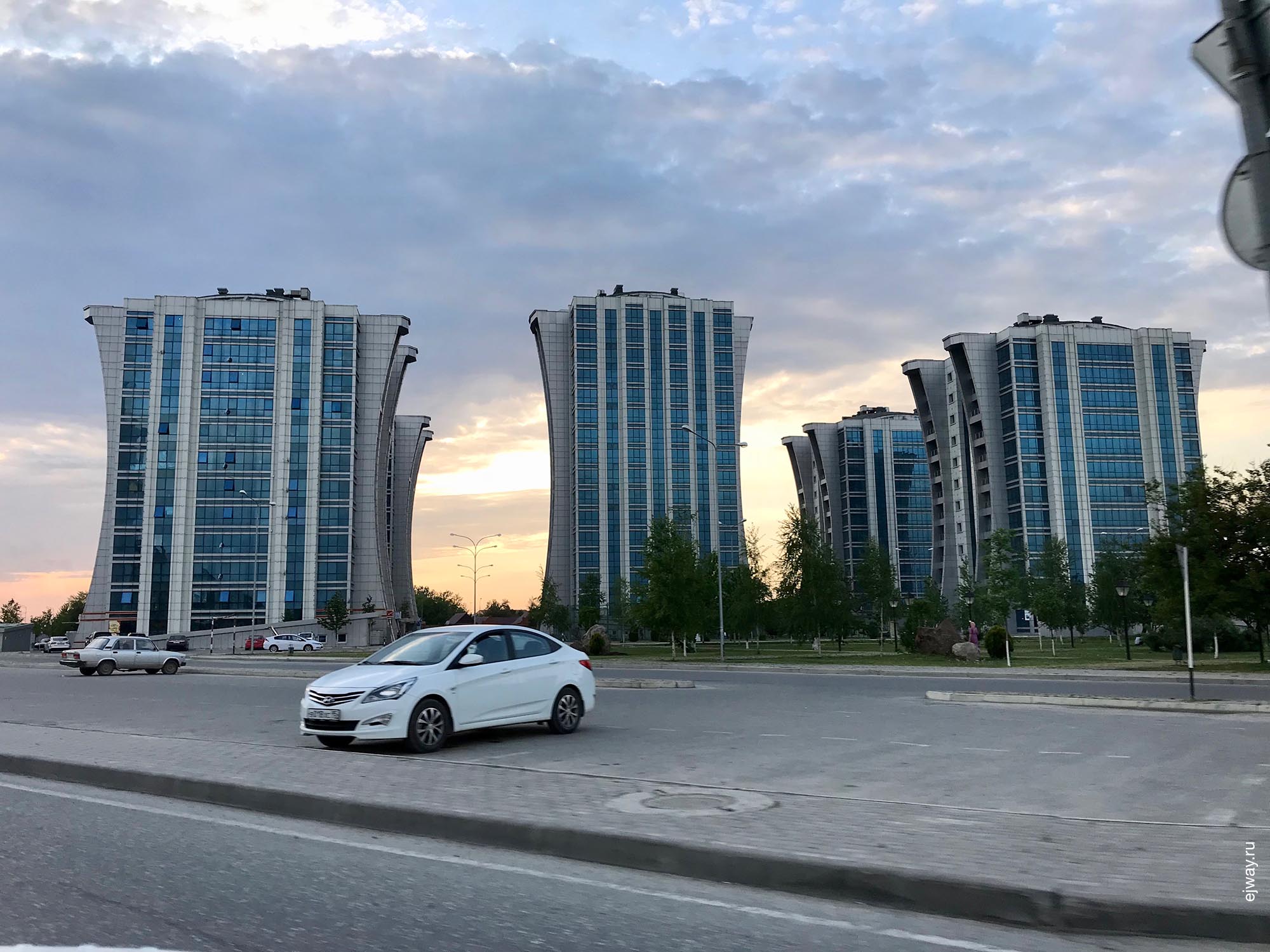 Россия, Аргун, Современный Аргун, ejway.ru, жилой дом, фасад, современное здание