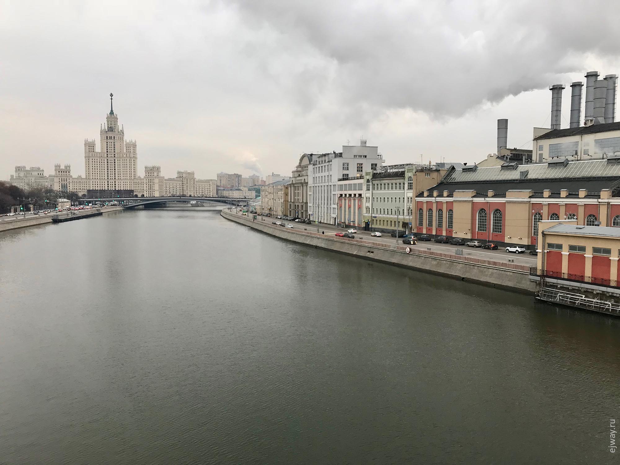 Москва, парк Зарядье, ejway.ru, москва, высотка, 7 сестер, река, набережная, город