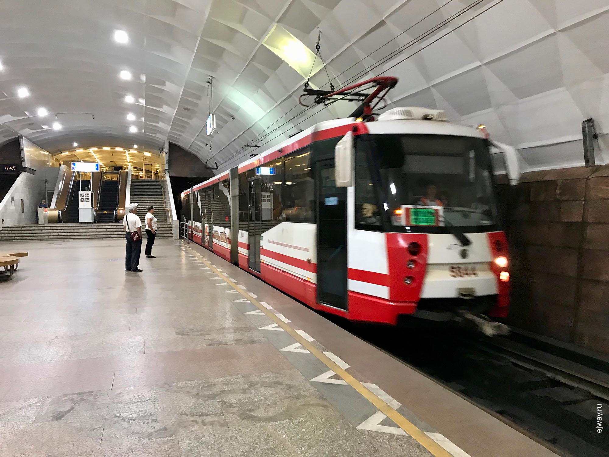 Россия, Волгоград, Трамвай в метро, ejway.ru, метро, трамвай